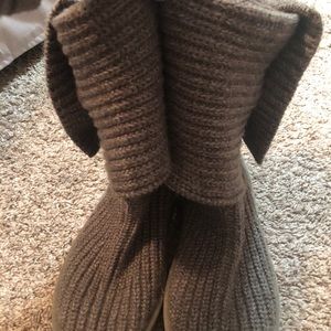 Grey Sweater Uggs